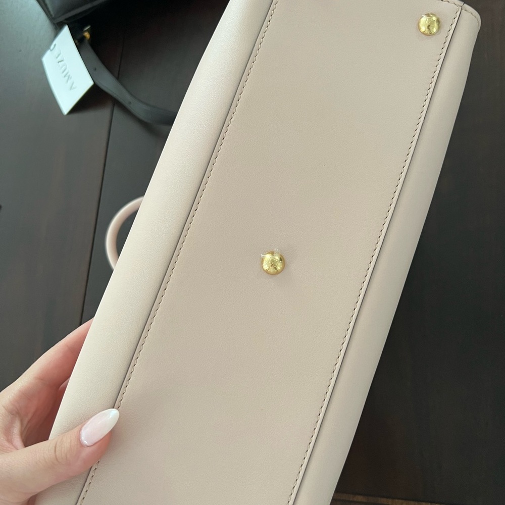 Fendi Peekaboo Medium BRAND NEW - Picture 4 of 9